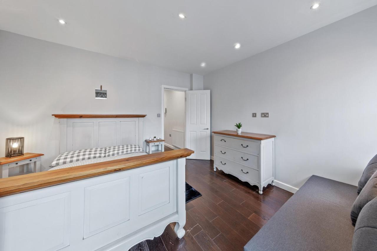 Ferienwohnung Majestic 4 At Reganway Rw4 London Exterior foto